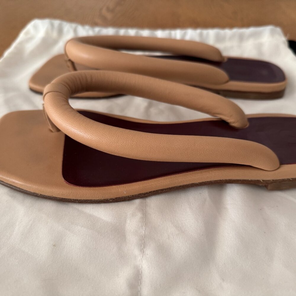 STAUD Rio Leather Thong Sandals - Picture 4 of 6